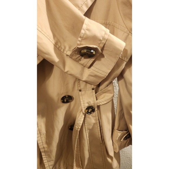 Jones New York -Women's Size XL Trench Coat -Beige Pre Owned - Picture 3 of 4